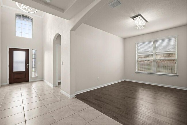 610 Puerta Vallarta Ln in Austin, TX - Building Photo - Building Photo