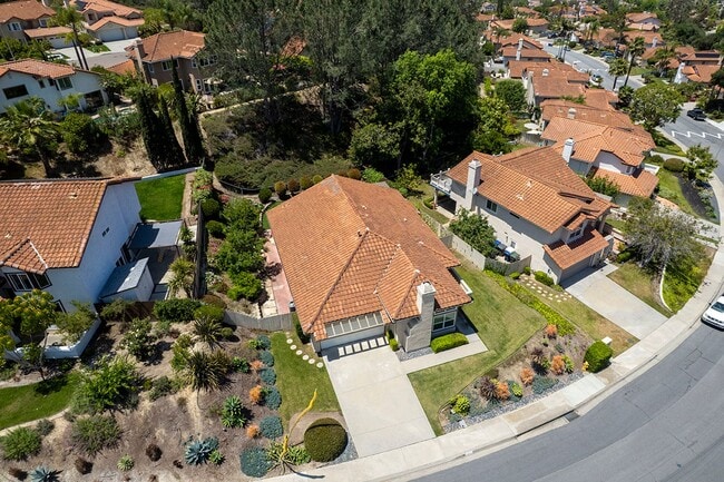 1801 Avenida La Posta in Encinitas, CA - Building Photo - Building Photo