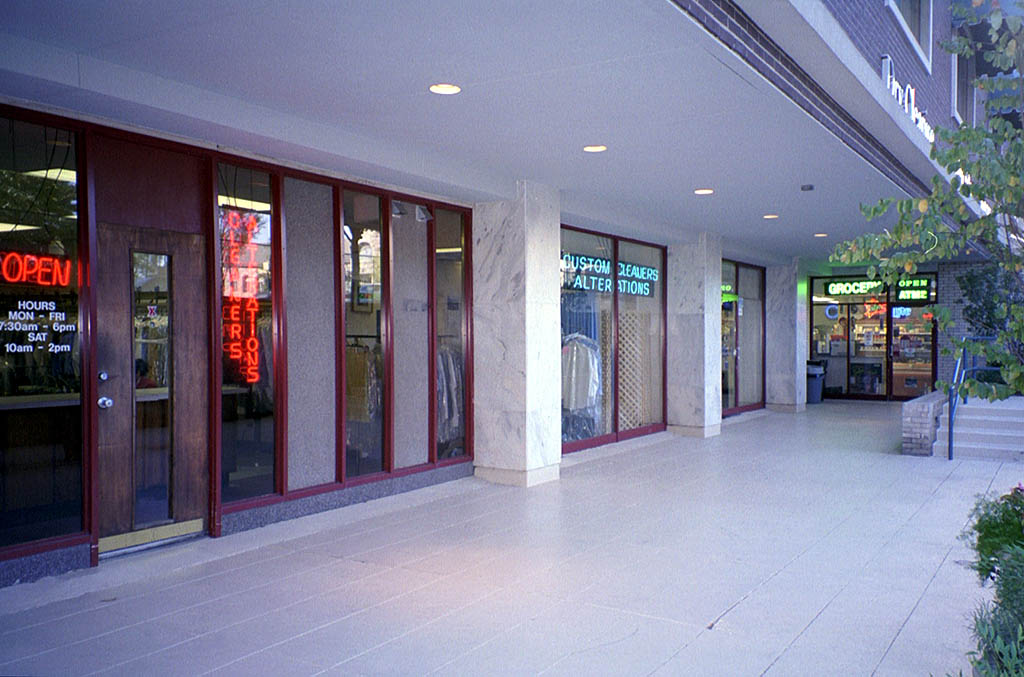 The Windsor Over Peachtree in Atlanta, GA - Building Photo