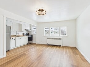 1301 9th Ave in Fairbanks, AK - Building Photo - Building Photo