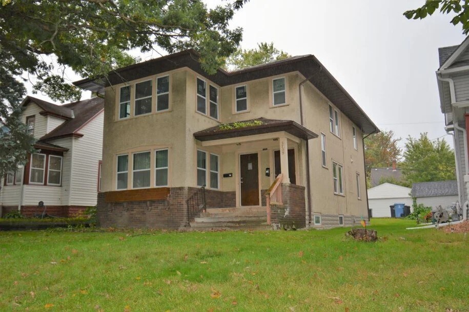 3739 Fremont Ave N, Unit 1 in Minneapolis, MN - Building Photo