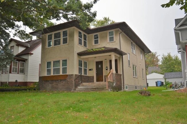 3739 Fremont Ave N, Unit 1