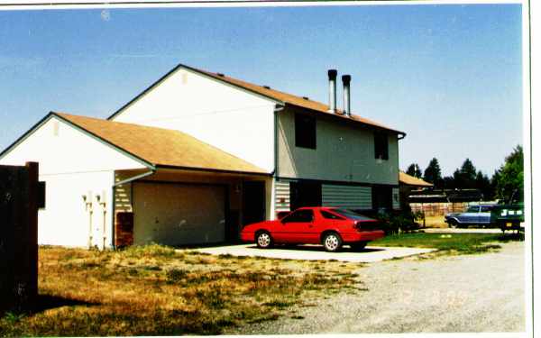 4305 224th St E in Spanaway, WA - Building Photo