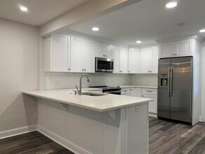 604 Serramonte Dr in Marietta, GA - Building Photo - Building Photo