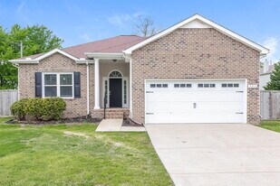 903 Bexley Dr in Smyrna, TN - Building Photo