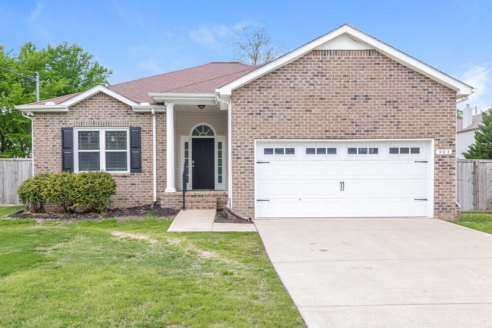 903 Bexley Dr in Smyrna, TN - Building Photo