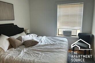 1911 W Larchmont Ave, Unit 2B in Chicago, IL - Building Photo - Building Photo