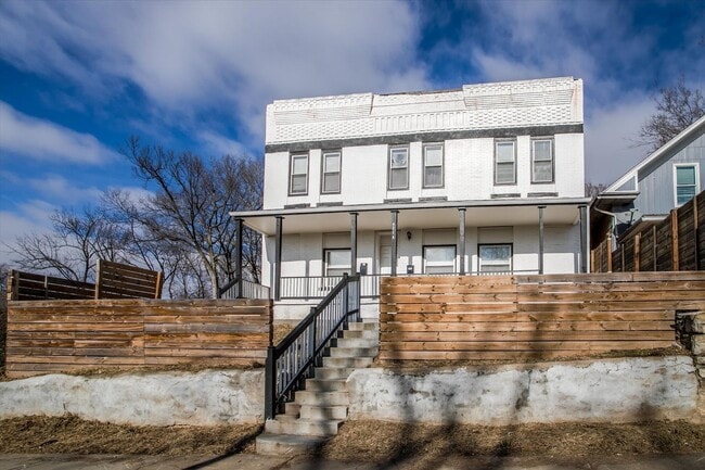 property at 4214 E 7 St