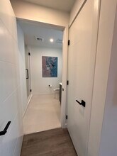 364 NW 22nd St, Unit S18 in Miami, FL - Foto de edificio - Building Photo