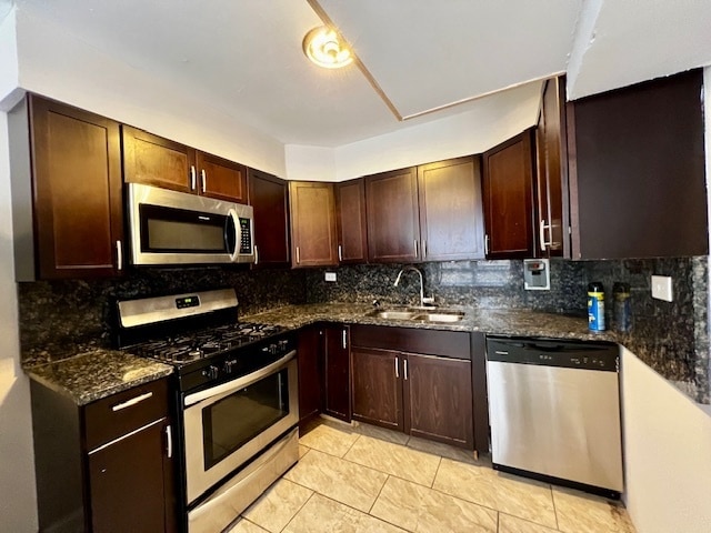 5335 N California Ave in Chicago, IL - Building Photo - Building Photo