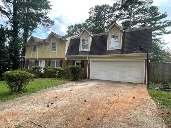 property at 1675 Lake Lucerne Rd SW