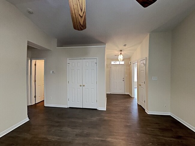 6532 Wandering Creek Dr in Charlotte, NC - Building Photo - Building Photo