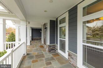 6829 Rosemont Dr in McLean, VA - Building Photo - Building Photo