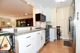 1435 4th St SW in Washington, DC - Building Photo - Building Photo