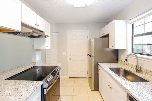 209 Gerona Rd in St. Augustine, FL - Building Photo - Building Photo