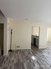 126 Winchester Way in Franklin Township, NJ - Building Photo - Building Photo