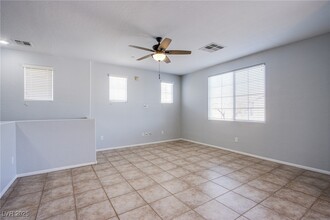 315 Clarence House Ave in North Las Vegas, NV - Building Photo - Building Photo