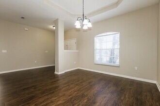 3677 Sandhill Crane Dr, Unit 305 in Lakeland, FL - Building Photo - Building Photo