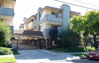 1232 Orange Grove Ave in Glendale, CA - Building Photo - Building Photo