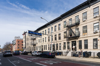 127 Rogers Ave in Brooklyn, NY - Building Photo - Building Photo