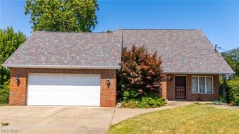 3465 Pennsylvania Ave in Weirton, WV - Building Photo