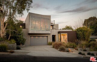 3218 Maplewood Ave in Los Angeles, CA - Building Photo