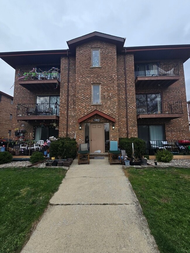 14643 Lamon Ave in Midlothian, IL - Building Photo - Building Photo