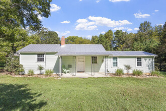 1212 Cra-Mer Ln in Chapel Hill, NC - Building Photo - Building Photo