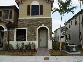 9363 W 33rd Ln in Hialeah, FL - Building Photo