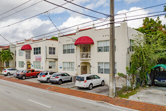 1521 SW 7 Street in Miami, FL - Building Photo - Building Photo