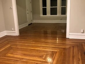 103 Gridley St, Unit 2nd Floor in Bristol, CT - Foto de edificio - Building Photo