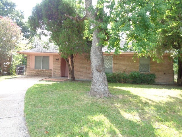 3012 Barksdale Dr in Houston, TX - Foto de edificio
