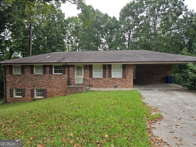 property at 5690 Deerfield Ct