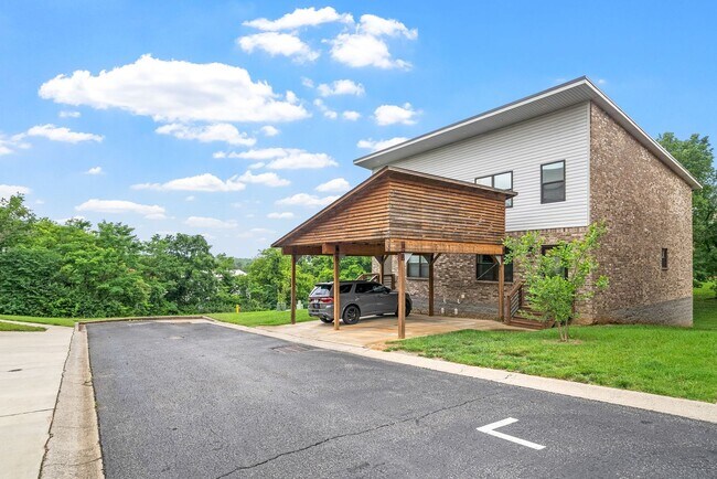 80 Promontory Ln in Clarksville, TN - Building Photo - Building Photo