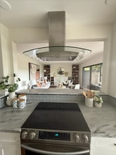 3372 La Mesa Dr, Unit 2 in San Carlos, CA - Foto de edificio - Building Photo