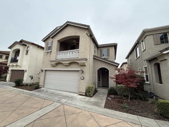 property at 3323 San Vicente Rd