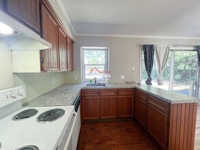 3730 Forest Glen Dr in Pensacola, FL - Building Photo - Building Photo