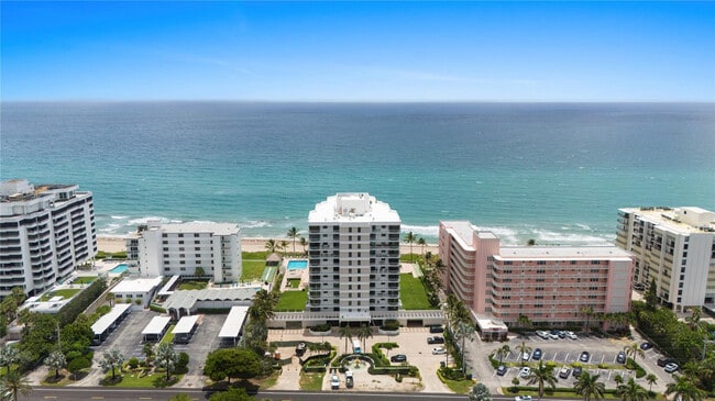 2917 S Ocean Blvd in Highland Beach, FL - Building Photo - Building Photo