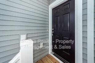 211 Winding River Dr in Johns Island, SC - Building Photo