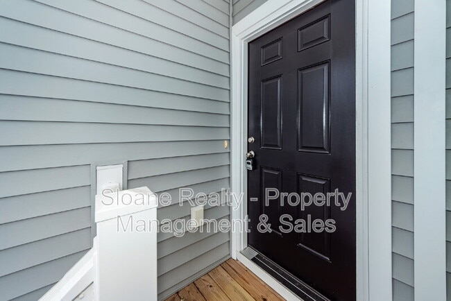 property at 211 Winding River Dr