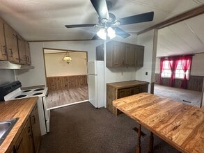 1358 US 17 S in Elizabeth City, NC - Building Photo - Building Photo