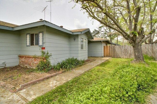 7304 Arleta Ct in Sacramento, CA - Building Photo - Building Photo