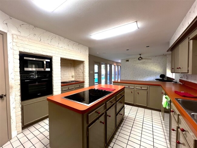 2002 Tucumcari Dr