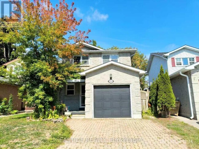 property at 1540 Norwill Crescent