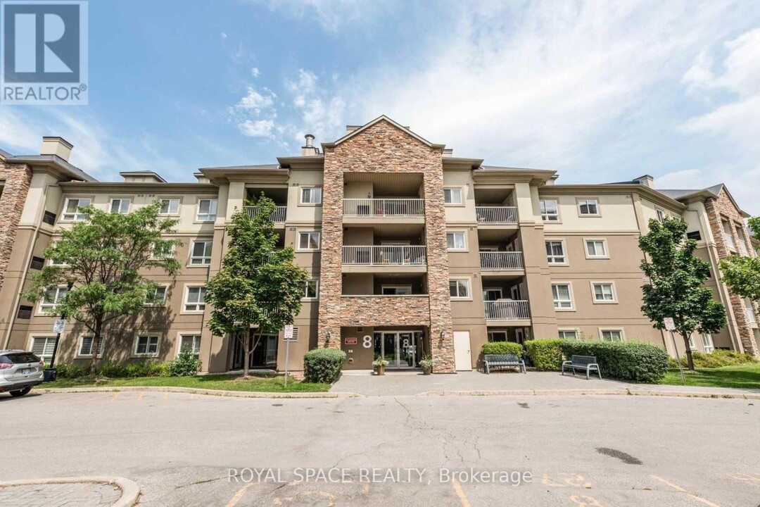 8-1218 Dayspring Cir in Brampton, ON - Building Photo