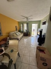 2450 Lincoln St in Hollywood, FL - Building Photo - Building Photo