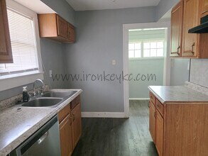 2120 E 68th Terrace in Kansas City, MO - Building Photo - Building Photo