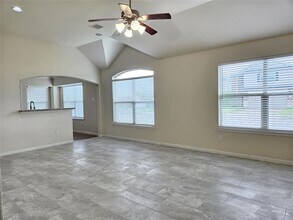 5231 Lagoon Ct in Bacliff, TX - Building Photo - Building Photo