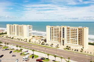 1045 Jimmy Buffett Mem Hwy in Satellite Beach, FL - Building Photo