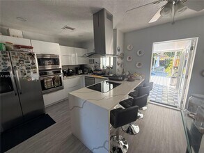1350 NE 134th St in North Miami, FL - Building Photo - Building Photo